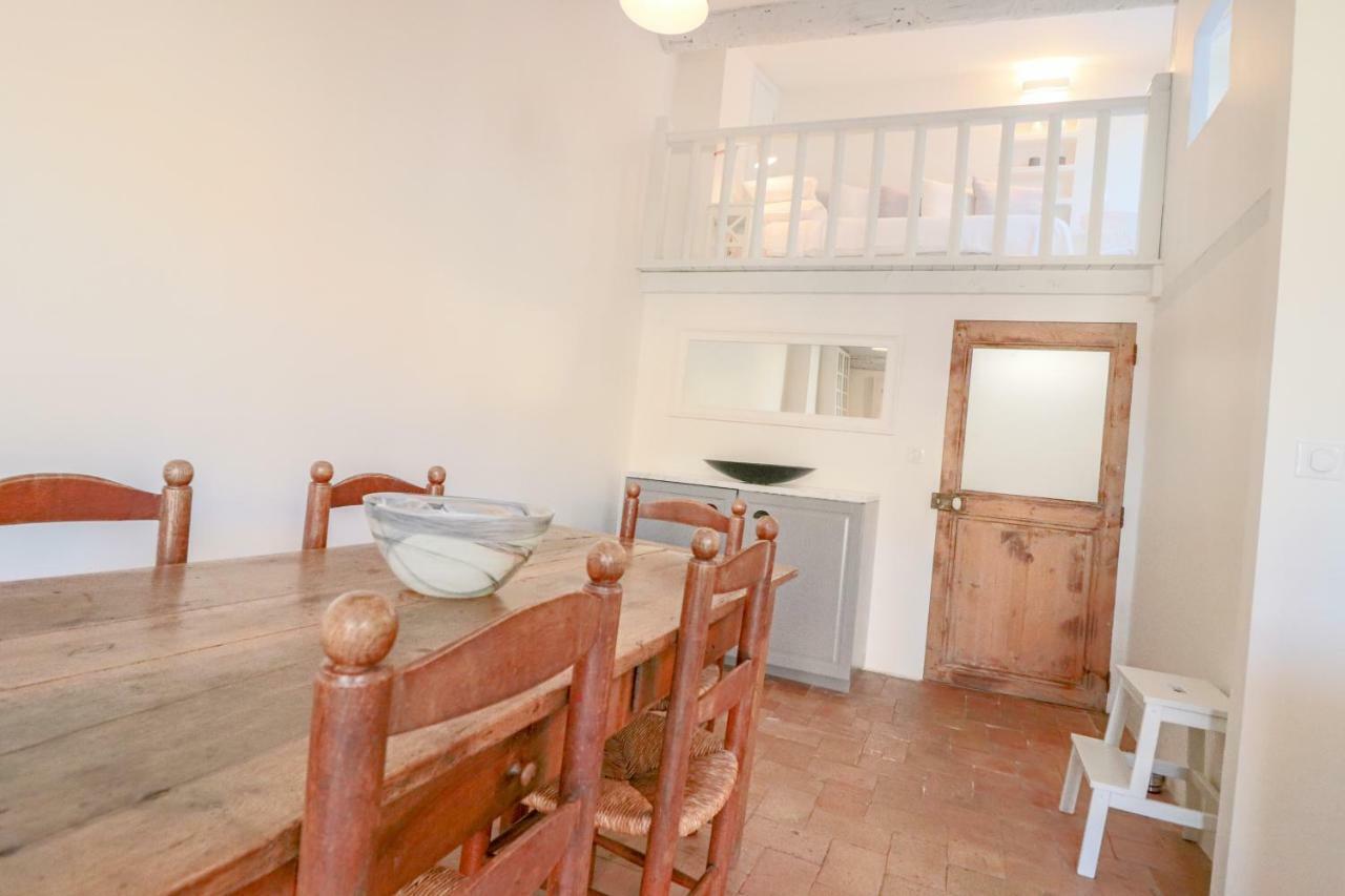Clt - Unique Duplex & Terrace On The Provencal Market อองทีบส์ ภายนอก รูปภาพ