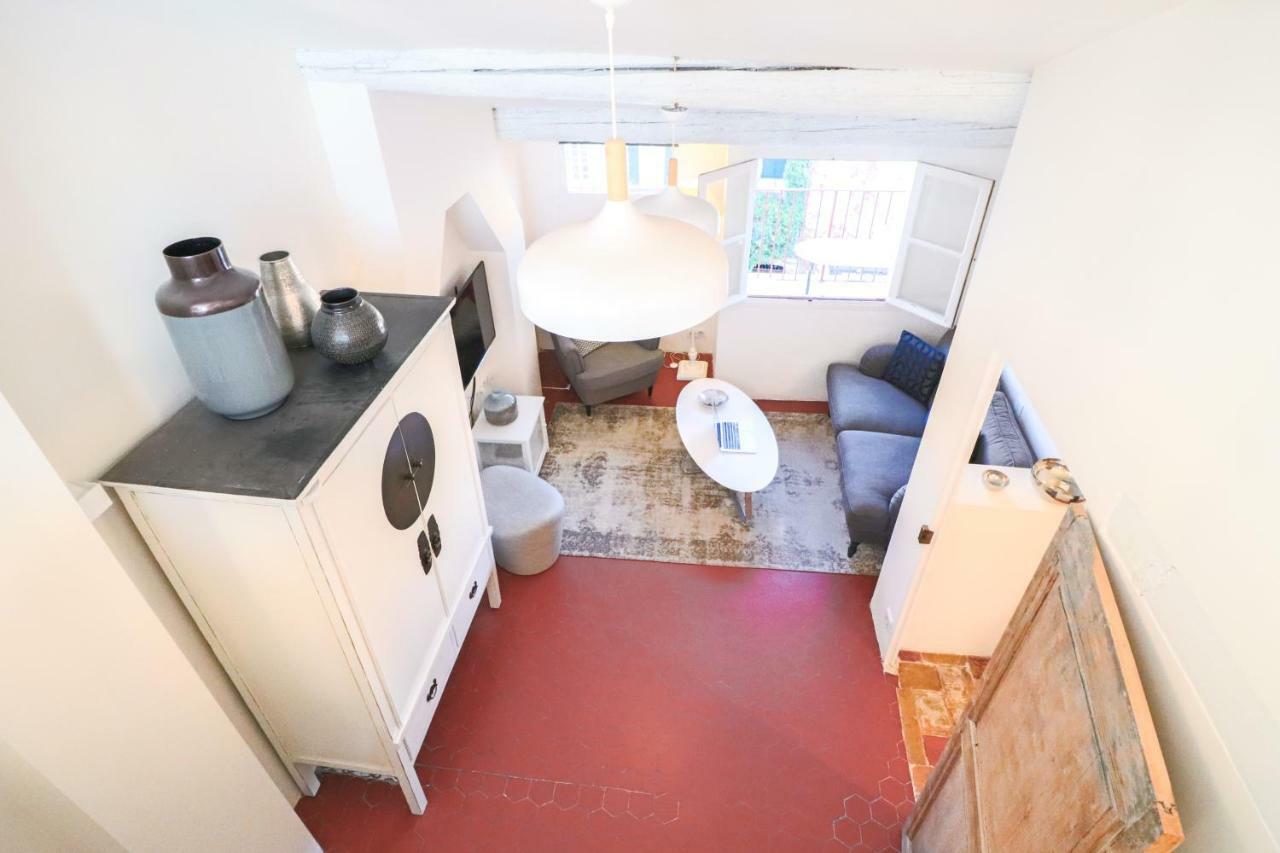 Clt - Unique Duplex & Terrace On The Provencal Market อองทีบส์ ภายนอก รูปภาพ