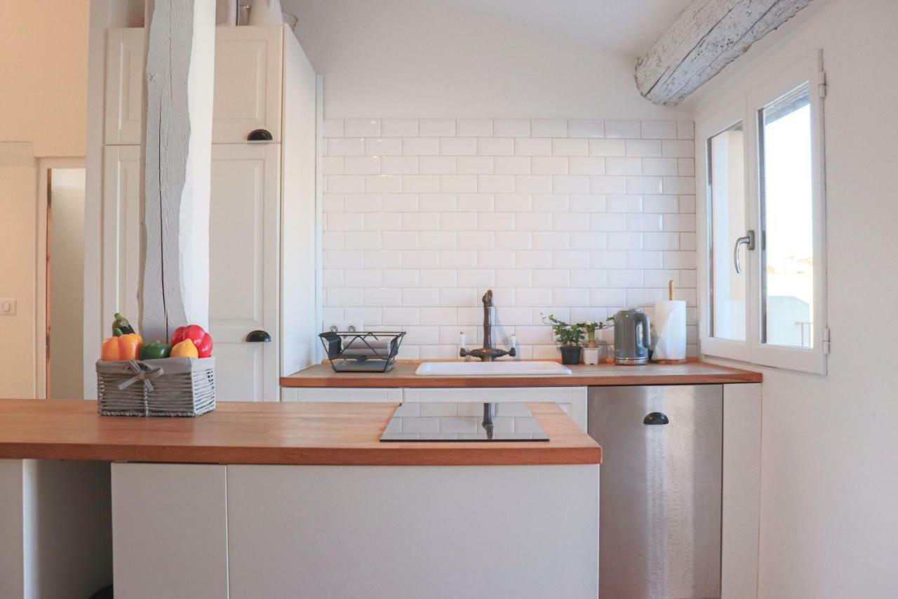Clt - Unique Duplex & Terrace On The Provencal Market อองทีบส์ ภายนอก รูปภาพ