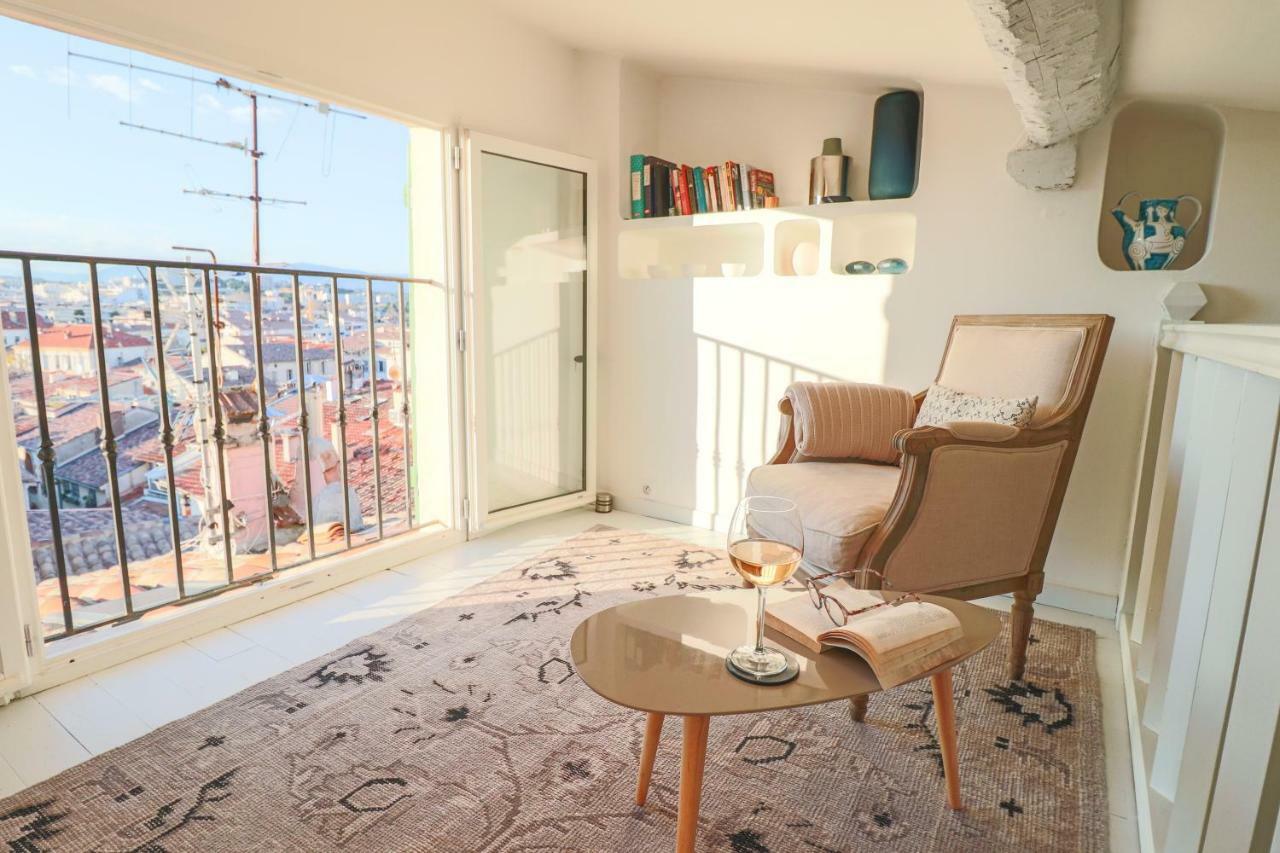 Clt - Unique Duplex & Terrace On The Provencal Market อองทีบส์ ภายนอก รูปภาพ